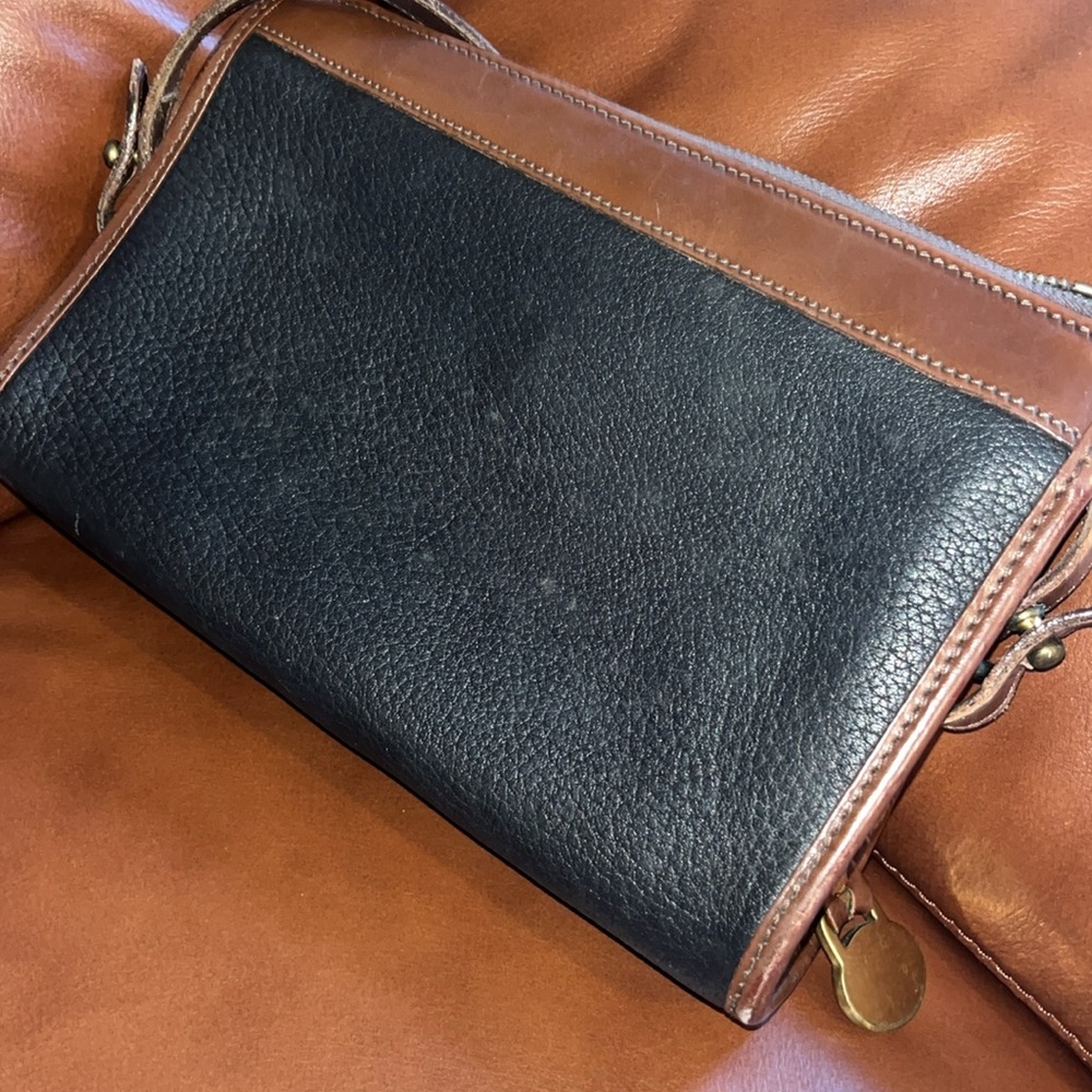 EUC Dooney & Bourke black brown leather long strap small crossbody - Picture 4 of 9